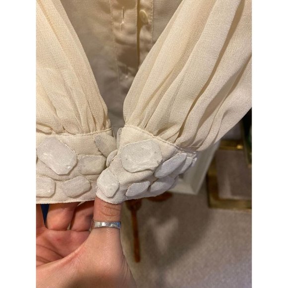 Newportnews- Ladies  top -size 2 - Picture 7 of 9